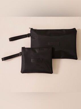 La Vie En Rose Black Wet/Dry Toiletry Pouch Set